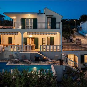 4 Bedroom Villa with Pool near Milna, Brac Island Sleeps 8 